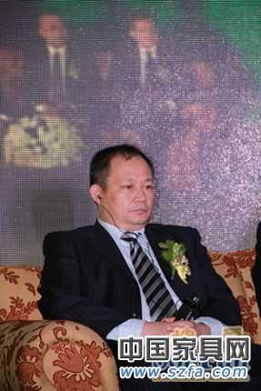 盛家家居董事長、中國家具銷售商聯合會會長曾震宇
